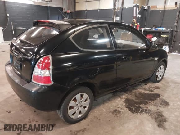 ✅ 2010 Hyundai Accent GS • VIN: KMHCM3AC6AU182658 • Лот: 42397436. Опубликован ранее на IAAI с пробегом 103 128 миль. Бесплатный доступ к архиву аукционных продаж из США и подробный отчёт об истории автомобиля на DreamBid. Изображение 4.