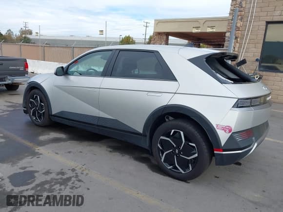 ✅ 2023 Hyundai Ioniq 5 SEL • VIN: KM8KNDAF5PU189991 • Lot: 43653235. Listed on IAAI with 21,544 mi. Free auction sales archive from the USA and detailed vehicle history report at DreamBid. Image 3.
