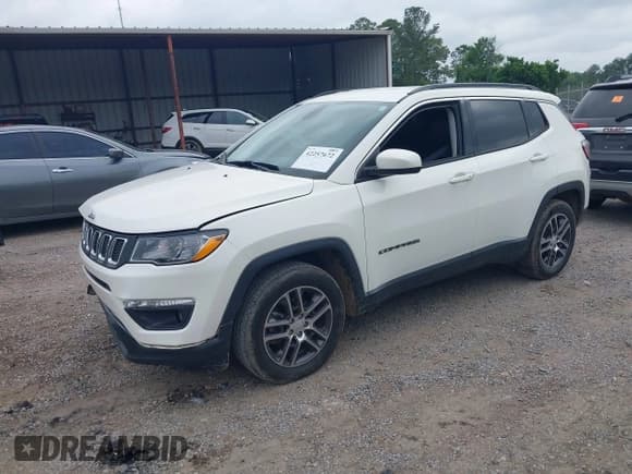 ✅ 2019 Jeep Compass Latitude • VIN: 3C4NJCBBXKT699338 • Лот: 42257672. Опубликован ранее на IAAI с пробегом 102 970 миль. Бесплатный доступ к архиву аукционных продаж из США и подробный отчёт об истории автомобиля на DreamBid. Изображение 2.