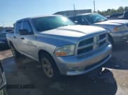 ✅ 2012 Ram 1500 Express • VIN: 1C6RD7KT7CS259970 • Лот: 43785314. Опубликован ранее на IAAI с пробегом 213 183 миль. Бесплатный доступ к архиву аукционных продаж из США и подробный отчёт об истории автомобиля на DreamBid. Изображение 1.