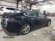 ✅ 2015 Tesla Model S 85D • VIN: 5YJSA1H2XFFP74882 • Лот: 85568155. Опубликован ранее на Copart с пробегом 155 314 миль. Бесплатный доступ к архиву аукционных продаж из США и подробный отчёт об истории автомобиля на DreamBid. Изображение 3.
