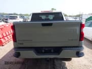 ✅ 2022 Chevrolet Silverado 1500 Custom • VIN: 3GCPWBEK6NG104496 • Lot: 43150184. Wystawiony na IAAI z przebiegiem 53 240 mil. Bezpłatny archiwum sprzedaży aukcyjnych z USA i szczegółowy raport historii pojazdu na DreamBid. Zdjęcie 15.