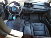 ✅ 2017 BMW i3 • VIN: WBY1Z8C54HV889656 • Lot: 71112132. Wystawiony na Copart z przebiegiem 70 384 mil. Bezpłatny archiwum sprzedaży aukcyjnych z USA i szczegółowy raport historii pojazdu na DreamBid. Zdjęcie 8.