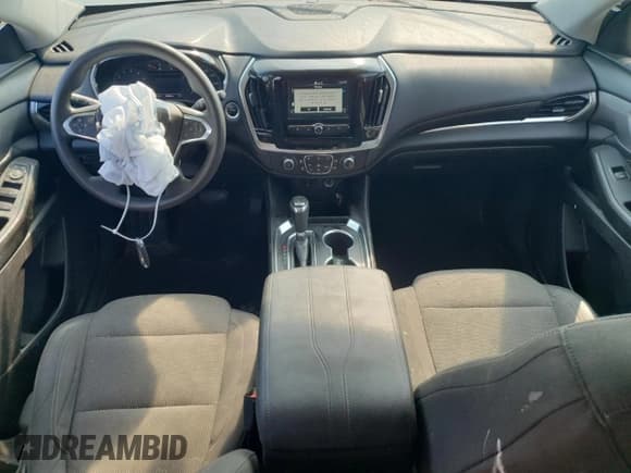 ✅ 2018 Chevrolet Traverse LS • VIN: 1GNERFKW4JJ112349 • Lot: 63316045. Wystawiony na Copart z przebiegiem 88 248 mil. Bezpłatny archiwum sprzedaży aukcyjnych z USA i szczegółowy raport historii pojazdu na DreamBid. Zdjęcie 8.