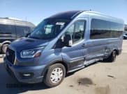 ✅ 2023 Ford Transit Passenger XL • VIN: 1FBAX2C89PKB28625 • Lot: 79552174. Wystawiony na Copart z przebiegiem 6 212 mil. Bezpłatny archiwum sprzedaży aukcyjnych z USA i szczegółowy raport historii pojazdu na DreamBid. Zdjęcie 1.