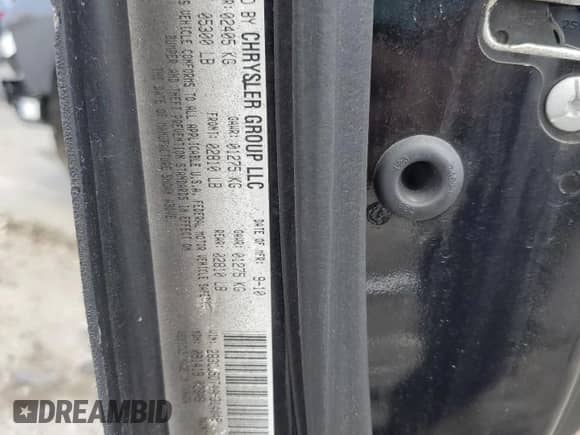 2010 Dodge Challenger R/T Classic z VIN 2B3CJ5DT4AH314048, wystawiony jako Copart lot #54798084 z przebiegiem Nie podano mil oraz Szkoda całkowita • Salvage title. Historia ofert i sprzedaży dostępna na DreamBid. Obrazek 12.