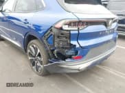 ✅ 2024 VinFast VF 8 Plus • VIN: RLLV1AFA9RH007994 • Lot: 43343167. Wystawiony na IAAI z przebiegiem 11 888 mil. Bezpłatny archiwum sprzedaży aukcyjnych z USA i szczegółowy raport historii pojazdu na DreamBid. Zdjęcie 6.