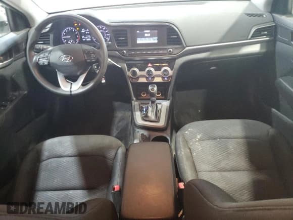 ✅ 2019 Hyundai Elantra SE • VIN: 5NPD74LF6KH470561 • Lot: 84882615. Listed on Copart with 42,203 mi. Free auction sales archive from the USA and detailed vehicle history report at DreamBid. Image 8.