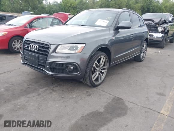 ✅ 2015 Audi SQ5 Premium Plus • VIN: WA1CGAFP9FA126552 • Lot: 42772140. Listed on IAAI with 104,735 mi. Free auction sales archive from the USA and detailed vehicle history report at DreamBid. Image 17.