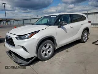 ✅ 2020 Toyota Highlander LE • VIN: 5TDZZRAH4LS012918 • Lot: 83961925. Wystawiony na Copart z przebiegiem 66 266 mil. Bezpłatny archiwum sprzedaży aukcyjnych z USA i szczegółowy raport historii pojazdu na DreamBid. Zdjęcie 1.