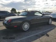 ✅ 2004 Ford Thunderbird Deluxe • VIN: 1FAHP60AX4Y112280 • Лот: 89522635. Опубликован ранее на Copart с пробегом 102 123 миль. Бесплатный доступ к архиву аукционных продаж из США и подробный отчёт об истории автомобиля на DreamBid. Изображение 3.