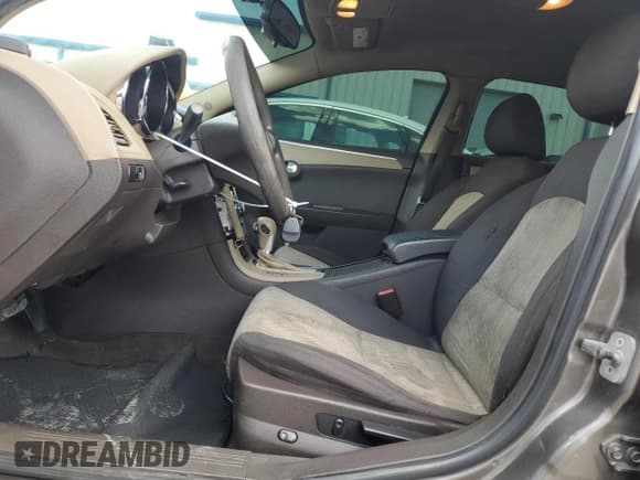 ✅ 2011 Chevrolet Malibu 1LS • VIN: 1G1ZB5E15BF120787 • Lot: 60220634. Listed on Copart with 153,316 mi. Free auction sales archive from the USA and detailed vehicle history report at DreamBid. Image 7.