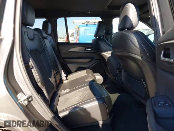 2023 Jeep Grand Cherokee Altitude z VIN 1C4RJHAG7PC545975, wystawiony jako IAAI lot #42183342 z przebiegiem 21 836 mil mil oraz . Historia ofert i sprzedaży dostępna na DreamBid. Obrazek 8.