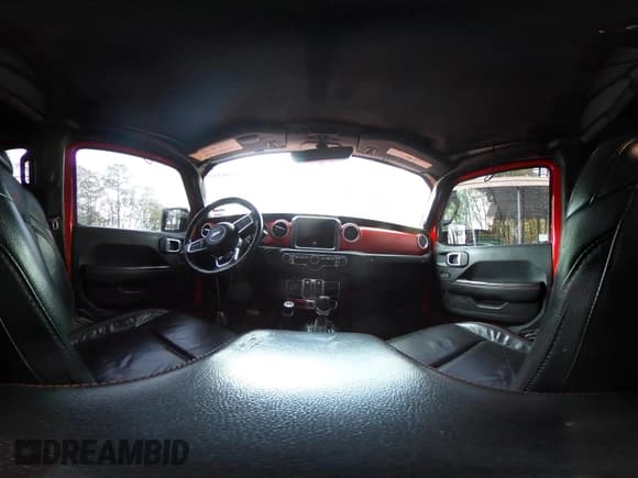 ✅ 2018 Jeep Wrangler Unlimited Rubicon • VIN: 1C4HJXFG3JW273266 • Lot: 42093919. Wystawiony na IAAI z przebiegiem 90 700 mil. Bezpłatny archiwum sprzedaży aukcyjnych z USA i szczegółowy raport historii pojazdu na DreamBid. Zdjęcie 18.