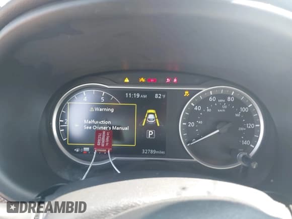 ✅ 2020 Nissan Kicks SV • VIN: 3N1CP5CV2LL535077 • Lot: 43233118. Listed on IAAI with 32,789 mi. Free auction sales archive from the USA and detailed vehicle history report at DreamBid. Image 7.