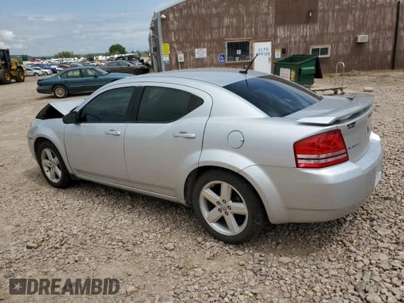 ✅ 2008 Dodge Avenger SXT • VIN: 1B3LC56R38N603693 • Лот: 77882163. Опубликован ранее на Copart с пробегом 116 515 миль. Бесплатный доступ к архиву аукционных продаж из США и подробный отчёт об истории автомобиля на DreamBid. Изображение 2.