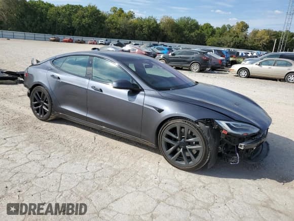 ✅ 2021 Tesla Model S Long Range • VIN: 5YJSA1E5XMF432313 • Lot: 81917575. Wystawiony na Copart z przebiegiem 55 204 mil. Bezpłatny archiwum sprzedaży aukcyjnych z USA i szczegółowy raport historii pojazdu na DreamBid. Zdjęcie 4.