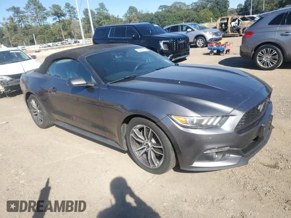 ✅ 2016 Ford Mustang EcoBoost Premium • VIN: 1FATP8UHXG5291049 • Лот: 90667575. Опубликован ранее на Copart с пробегом 263 149 миль. Бесплатный доступ к архиву аукционных продаж из США и подробный отчёт об истории автомобиля на DreamBid. Изображение 4.