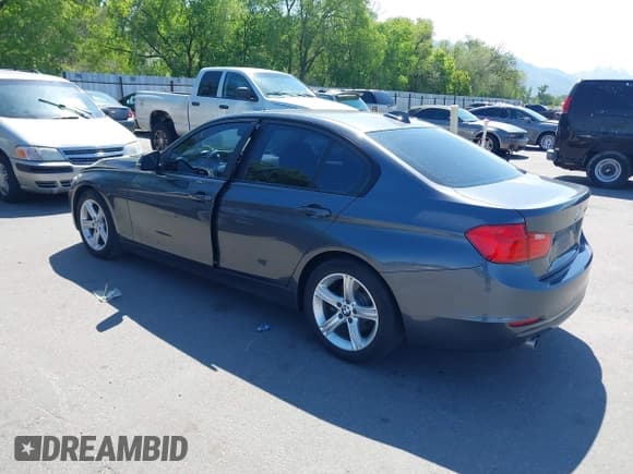 ✅ 2014 BMW 3 Series 328d • VIN: WBA3D3C50EK157207 • Лот: 42294705. Опубликован ранее на IAAI с пробегом 106 422 миль. Бесплатный доступ к архиву аукционных продаж из США и подробный отчёт об истории автомобиля на DreamBid. Изображение 3.