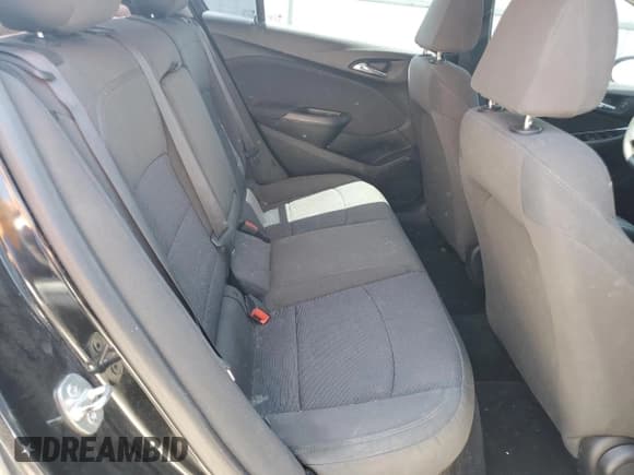 ✅ 2019 Chevrolet Cruze LT • VIN: 1G1BE5SM8K7107825 • Lot: 57915853. Listed on Copart with 101,993 mi. Free auction sales archive from the USA and detailed vehicle history report at DreamBid. Image 10.