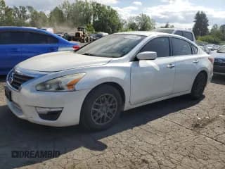 ✅ 2015 Nissan Altima 2.5 • VIN: 1N4AL3AP4FC129204 • Lot: 65799385. Listed on Copart with 170,066 mi. Free auction sales archive from the USA and detailed vehicle history report at DreamBid. Image 1.