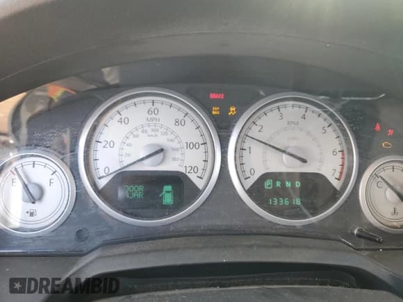 ✅ 2010 Chrysler Town & Country Touring Plus • VIN: 2A4RR8D17AR320626 • Lot: 80839975. Wystawiony na Copart z przebiegiem 133 618 mil. Bezpłatny archiwum sprzedaży aukcyjnych z USA i szczegółowy raport historii pojazdu na DreamBid. Zdjęcie 9.