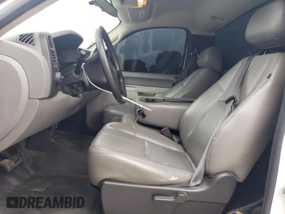 ✅ 2011 Chevrolet Silverado 1500 Work Truck • VIN: 1GCNCPE05BZ164633 • Lot: 66033064. Listed on Copart with 277,797 mi. Free auction sales archive from the USA and detailed vehicle history report at DreamBid. Image 7.