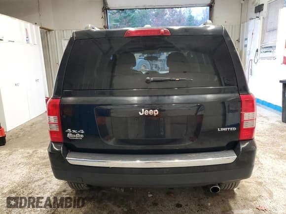 ✅ 2015 Jeep Patriot Limited • VIN: 1C4NJRCB2FD109288 • Lot: 91238535. Listed on Copart with 127,643 mi. Free auction sales archive from the USA and detailed vehicle history report at DreamBid. Image 6.