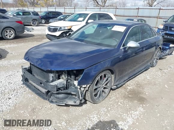✅ 2018 Audi S4 Premium Plus • VIN: WAUB4AF4XJA001887 • Lot: 41715766. Wystawiony na IAAI z przebiegiem 101 552 mil. Bezpłatny archiwum sprzedaży aukcyjnych z USA i szczegółowy raport historii pojazdu na DreamBid. Zdjęcie 2.
