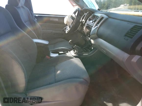 ✅ 2012 Toyota Tacoma • VIN: 5TFLU4EN3CX026150 • Лот: 82347885. Опубликован ранее на Copart с пробегом 98 862 миль. Бесплатный доступ к архиву аукционных продаж из США и подробный отчёт об истории автомобиля на DreamBid. Изображение 7.