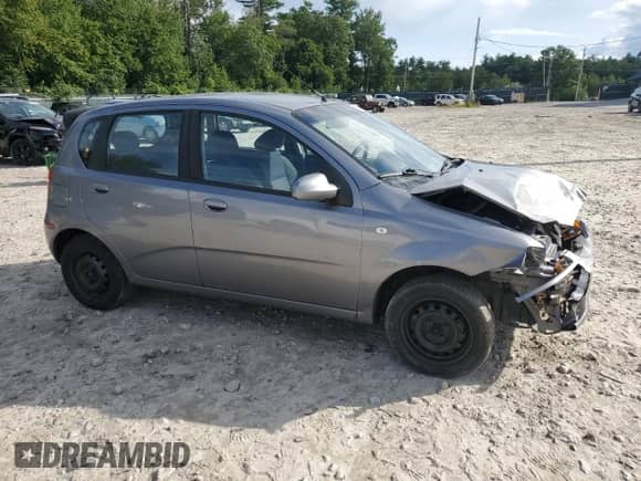 2006 Chevrolet Aveo LS z VIN KL1TD66676B670083, wystawiony jako Copart lot #68493464 z przebiegiem 193 000 mil mil oraz Szkoda całkowita • Salvage title. Historia ofert i sprzedaży dostępna na DreamBid. Obrazek 4.