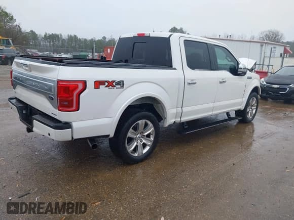 ✅ 2015 Ford F-150 XLT • VIN: 1FTEW1EF2FFA37483 • Lot: 41489382. Listed on IAAI with 117,277 mi. Free auction sales archive from the USA and detailed vehicle history report at DreamBid. Image 4.