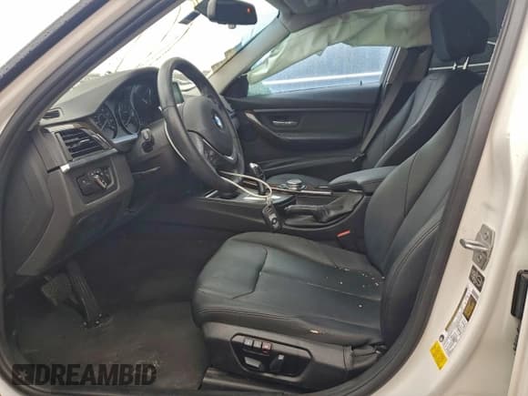 ✅ 2015 BMW 3 Series 328i • VIN: WBA3C1C55FP853279 • Lot: 92688135. Listed on Copart with 66,307 mi. Free auction sales archive from the USA and detailed vehicle history report at DreamBid. Image 7.