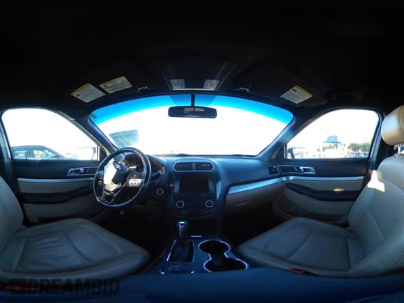 ✅ 2017 Ford Explorer XLT • VIN: 1FM5K8DH8HGA03550 • Lot: 43462149. Wystawiony na IAAI z przebiegiem 160 925 mil. Bezpłatny archiwum sprzedaży aukcyjnych z USA i szczegółowy raport historii pojazdu na DreamBid. Zdjęcie 18.