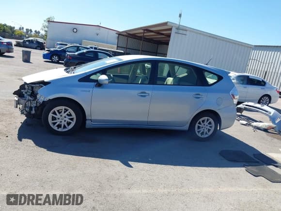 ✅ 2012 Toyota Prius Two • VIN: JTDZN3EU0C3167094 • Лот: 43460577. Опубликован ранее на IAAI с пробегом 189 674 миль. Бесплатный доступ к архиву аукционных продаж из США и подробный отчёт об истории автомобиля на DreamBid. Изображение 15.