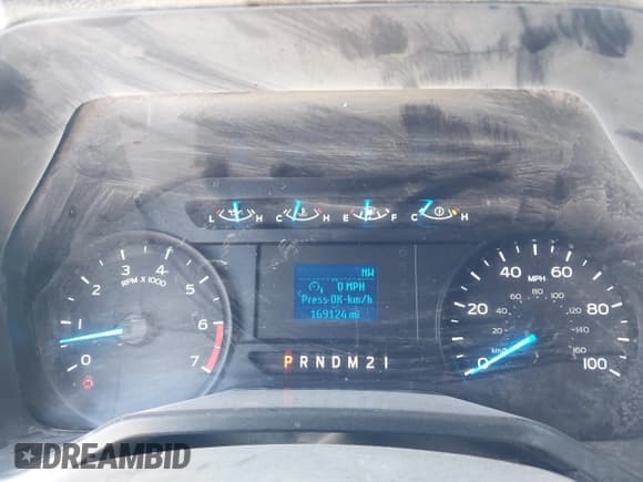 ✅ 2017 Ford F-250 XL • VIN: 1FT7X2B62HEC15787 • Lot: 43143366. Listed on IAAI with 169,124 mi. Free auction sales archive from the USA and detailed vehicle history report at DreamBid. Image 7.