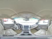 ✅ 2018 Chevrolet Suburban LT • VIN: 1GNSKHKC5JR210980 • Lot: 68180924. Wystawiony na Copart z przebiegiem 93 237 mil. Bezpłatny archiwum sprzedaży aukcyjnych z USA i szczegółowy raport historii pojazdu na DreamBid. Zdjęcie 13.