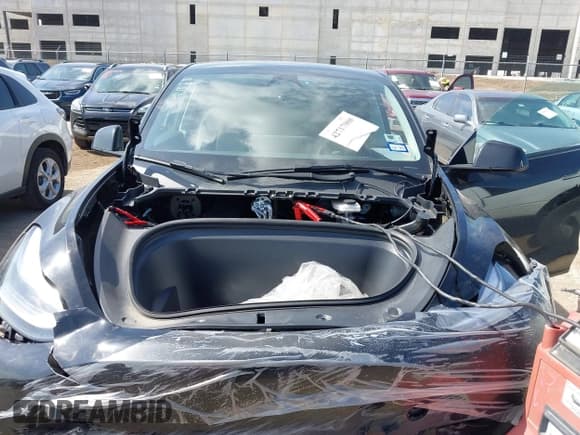 ✅ 2025 Tesla Model Y Long Range • VIN: 7SAYGDEDXSA347101 • Лот: 42717908. Опубликован ранее на IAAI с пробегом Не указан. Бесплатный доступ к архиву аукционных продаж из США и подробный отчёт об истории автомобиля на DreamBid. Изображение 10.