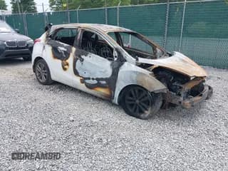 ✅ 2016 Hyundai Elantra • VIN: KMHD35LH1GU303830 • Lot: 42425639. Listed on IAAI with 102,775 mi. Free auction sales archive from the USA and detailed vehicle history report at DreamBid. Image 1.