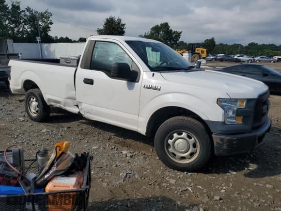 ✅ 2016 Ford F-150 XL • VIN: 1FTMF1CFXGKF56532 • Lot: 69065275. Wystawiony na Copart z przebiegiem 69 900 mil. Bezpłatny archiwum sprzedaży aukcyjnych z USA i szczegółowy raport historii pojazdu na DreamBid. Zdjęcie 4.