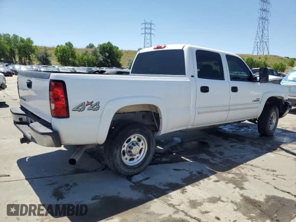 ✅ 2007 Chevrolet Silverado 2500HD LT3 • VIN: 1GCHK23D27F189037 • Lot: 63225345. Listed on Copart with 111,704 mi. Free auction sales archive from the USA and detailed vehicle history report at DreamBid. Image 3.