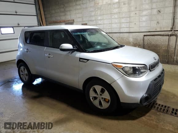 ✅ 2016 Kia Soul • VIN: KNDJN2A22G7868181 • Лот: 84704625. Опубликован ранее на Copart с пробегом 92 606 миль. Бесплатный доступ к архиву аукционных продаж из США и подробный отчёт об истории автомобиля на DreamBid. Изображение 4.