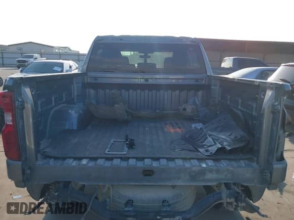 2022 Chevrolet Silverado 1500 LT z VIN 3GCPWCED5NG138842, wystawiony jako IAAI lot #41485587 z przebiegiem 74 967 mil mil oraz . Historia ofert i sprzedaży dostępna na DreamBid. Obrazek 17.