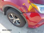 ✅ 2018 Toyota RAV4 XLE • VIN: 2T3WFREV7JW432633 • Лот: 43324064. Опубликован ранее на IAAI с пробегом 68 600 миль. Бесплатный доступ к архиву аукционных продаж из США и подробный отчёт об истории автомобиля на DreamBid. Изображение 17.