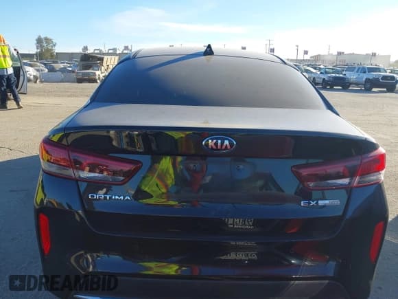 ✅ 2020 Kia Optima EX • VIN: KNAGU4LE3L5038862 • Lot: 43815822. Wystawiony na IAAI z przebiegiem 156 936 mil. Bezpłatny archiwum sprzedaży aukcyjnych z USA i szczegółowy raport historii pojazdu na DreamBid. Zdjęcie 16.