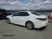 2023 Toyota Camry LE z VIN 4T1C11AK7PU151853, wystawiony jako Copart lot #81378565 z przebiegiem 19 510 mil mil oraz Czysty tytuł • Clean title. Historia ofert i sprzedaży dostępna na DreamBid. Obrazek 2.