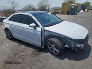 ✅ 2015 Audi A3 Premium • VIN: WAUACGFF5F1056001 • Lot: 64595175. Wystawiony na Copart z przebiegiem 118 035 mil. Bezpłatny archiwum sprzedaży aukcyjnych z USA i szczegółowy raport historii pojazdu na DreamBid. Zdjęcie 4.