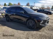 ✅ 2024 Chevrolet Blazer RS • VIN: 3GNKBKRS7RS251386 • Lot: 91226335. Wystawiony na Copart z przebiegiem 15 677 mil. Bezpłatny archiwum sprzedaży aukcyjnych z USA i szczegółowy raport historii pojazdu na DreamBid. Zdjęcie 4.