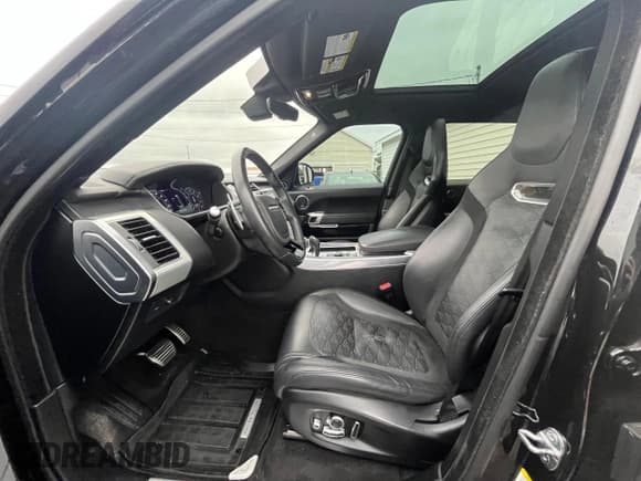 ✅ 2020 Land Rover Range Rover Sport SVR • VIN: SALWZ2RE2LA726329 • Lot: 84874645. Listed on Copart with 97,410 mi. Free auction sales archive from the USA and detailed vehicle history report at DreamBid. Image 6.