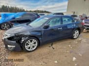 ✅ 2013 Nissan Altima SV • VIN: 1N4BL3AP1DC211540 • Lot: 93851975. Listed on Copart with 211,430 mi. Free auction sales archive from the USA and detailed vehicle history report at DreamBid. Image 1.